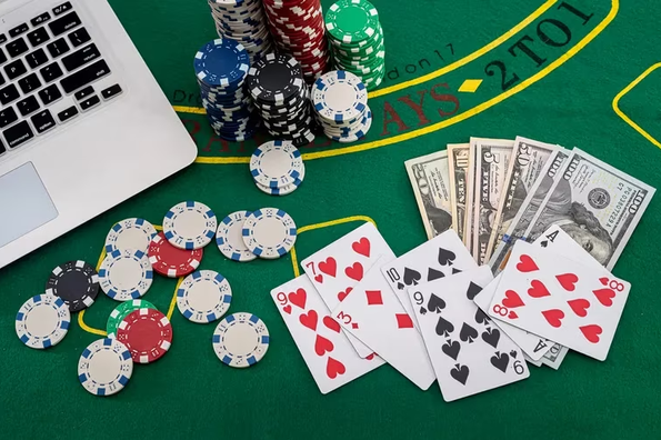 Do casinos record how much you win